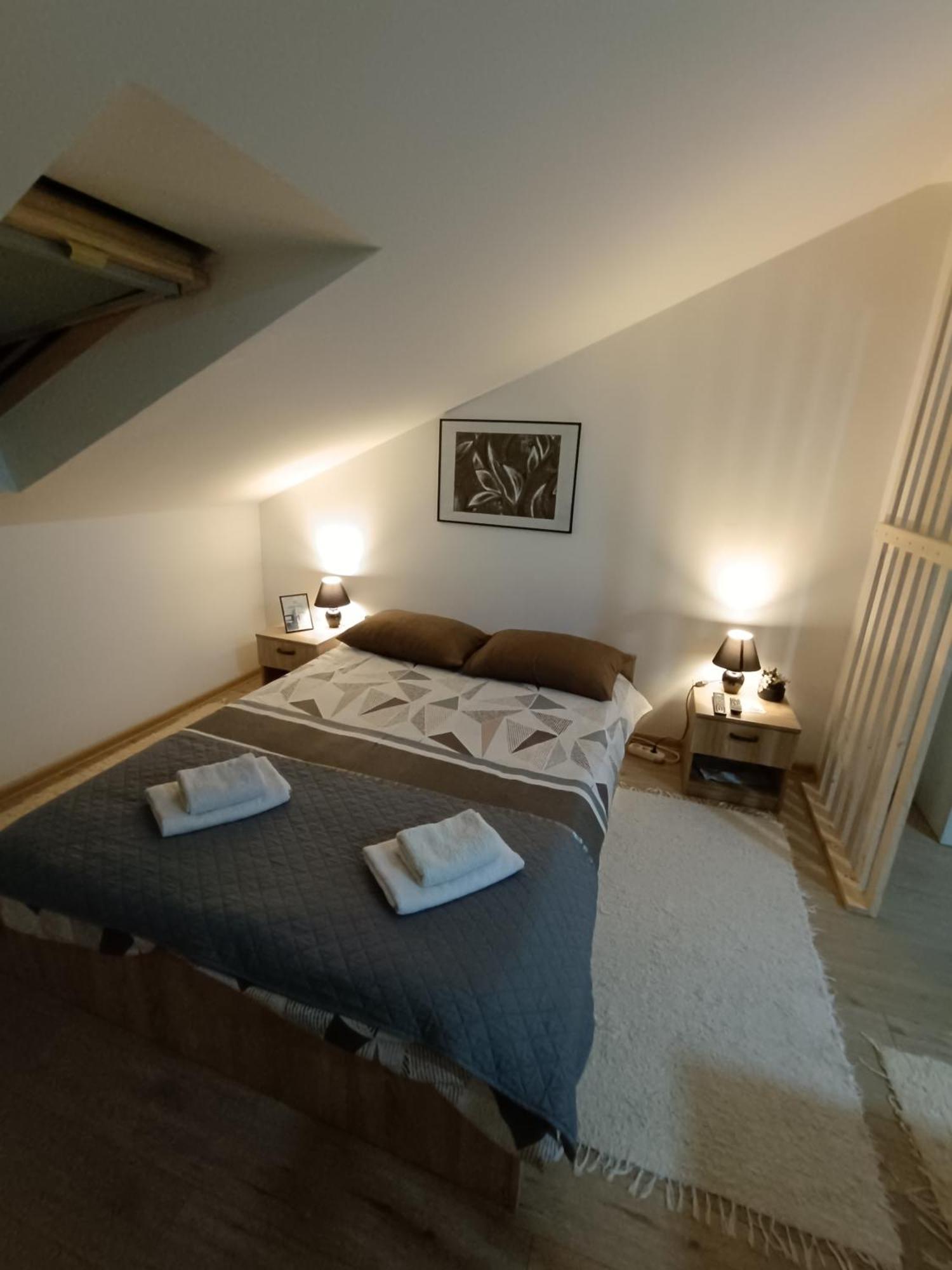Apartmani S - Dsn Kraljevo Esterno foto