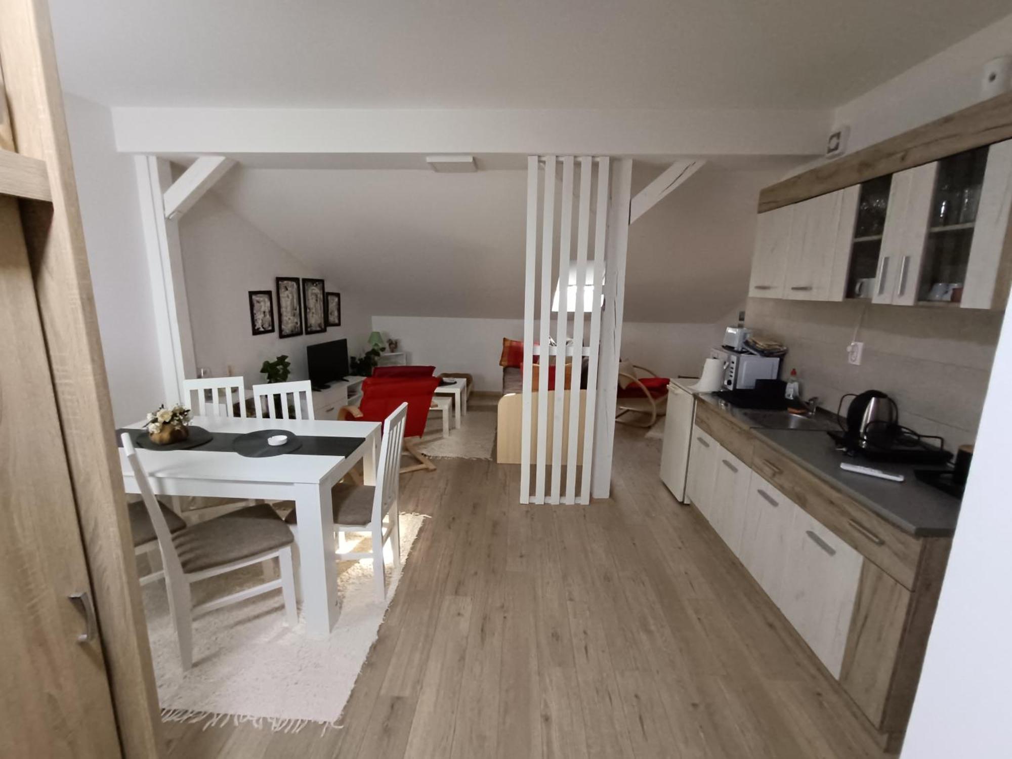 Apartmani S - Dsn Kraljevo Esterno foto