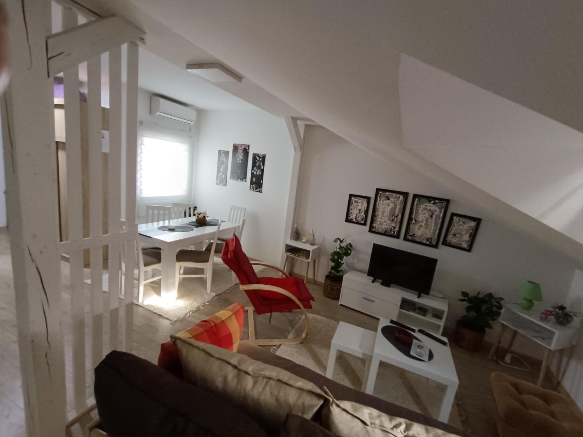 Apartmani S - Dsn Kraljevo Esterno foto