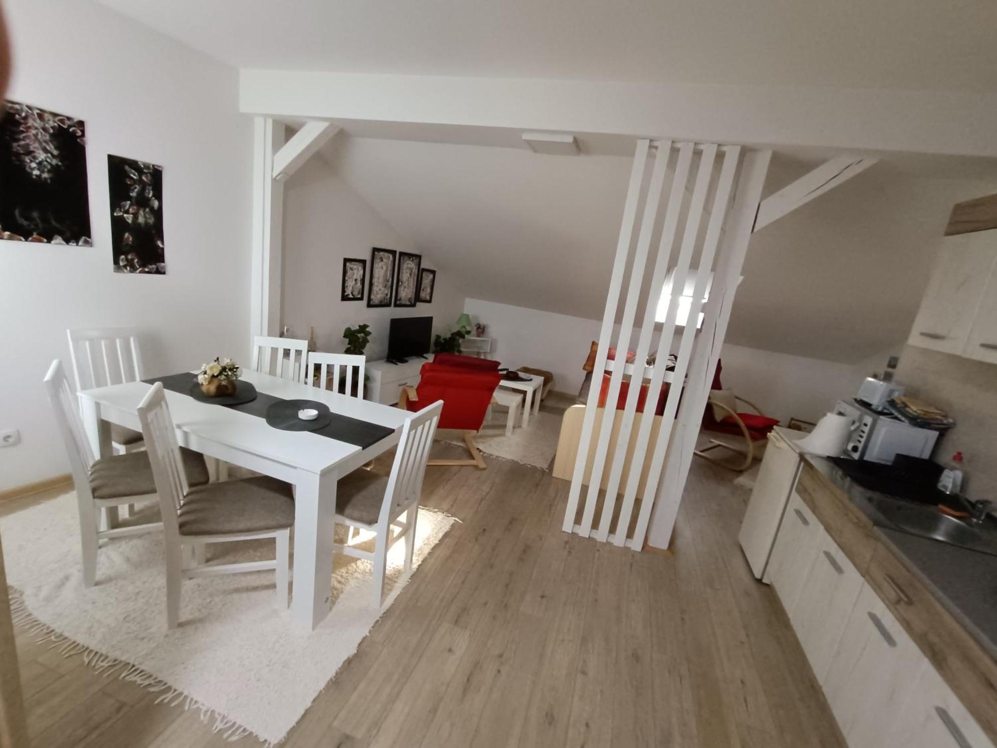 Apartmani S - Dsn Kraljevo Esterno foto