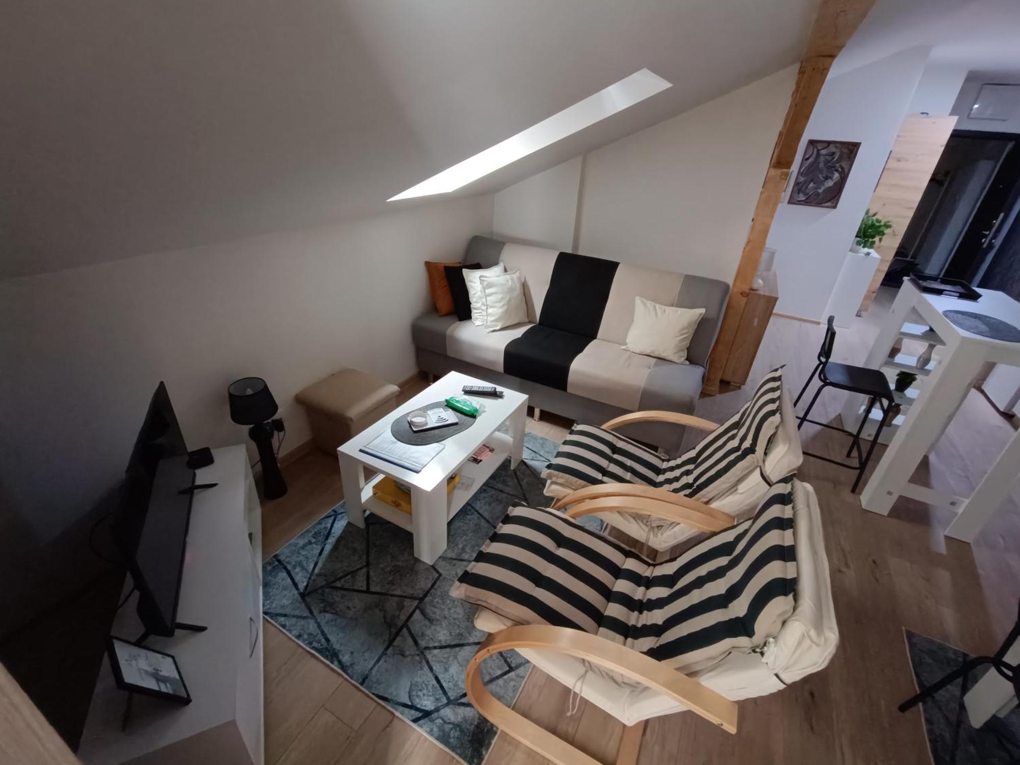 Apartmani S - Dsn Kraljevo Esterno foto